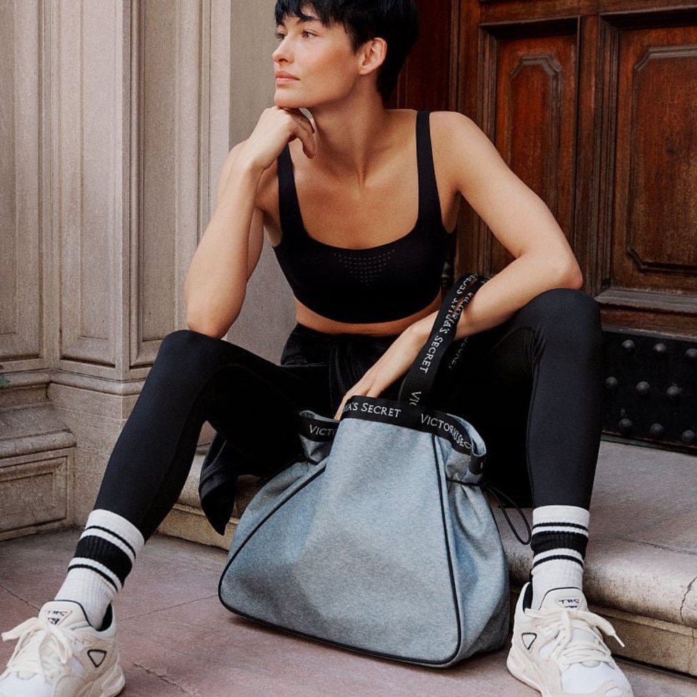VICTORIA'S SECRET Sport Cinch Tote NWT